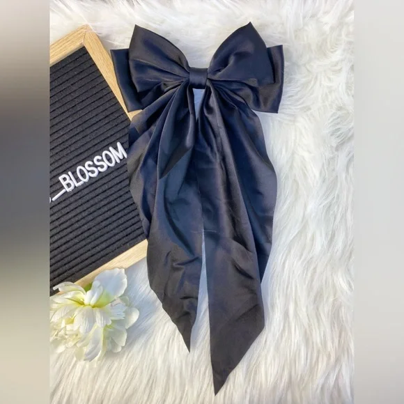 Big Hair Bow Satin Ribbon 🎀 Clip On Black Long Bow Goth Dark Punk - Picture 6 of 7